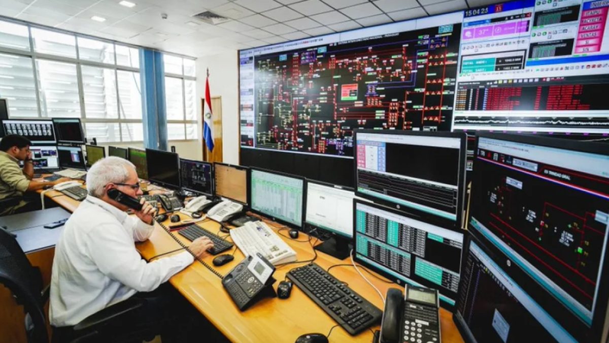 ANDE ACTIVA PROTOCOLO DE EMERGENCIA ANTE PRONÓSTICO DE TORMENTAS PARA ESTE JUEVES Y VIERNES