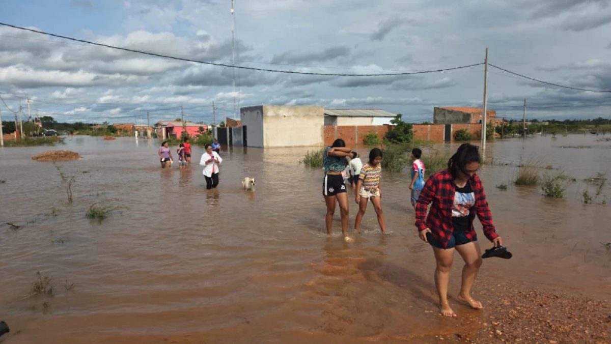 INUNDACIONES GOLPEAN A UNAS 150 FAMILIAS EN CONCEPCIÓN
