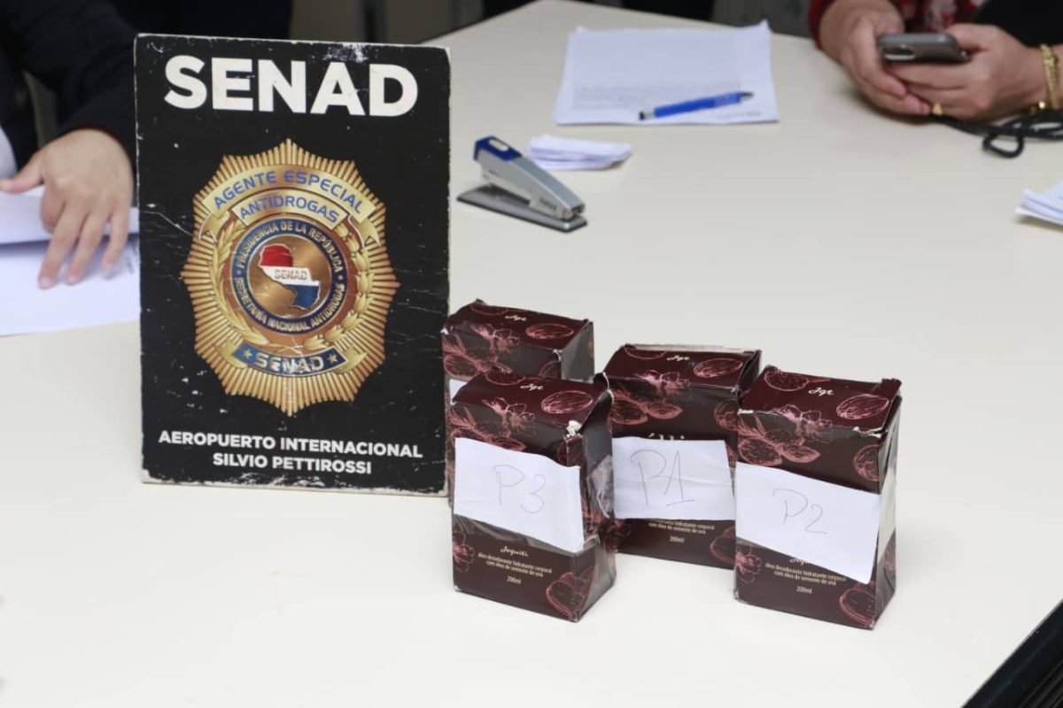 SENAD descubre cocaína líquida oculta en frascos de crema corporal con destino a Alemania