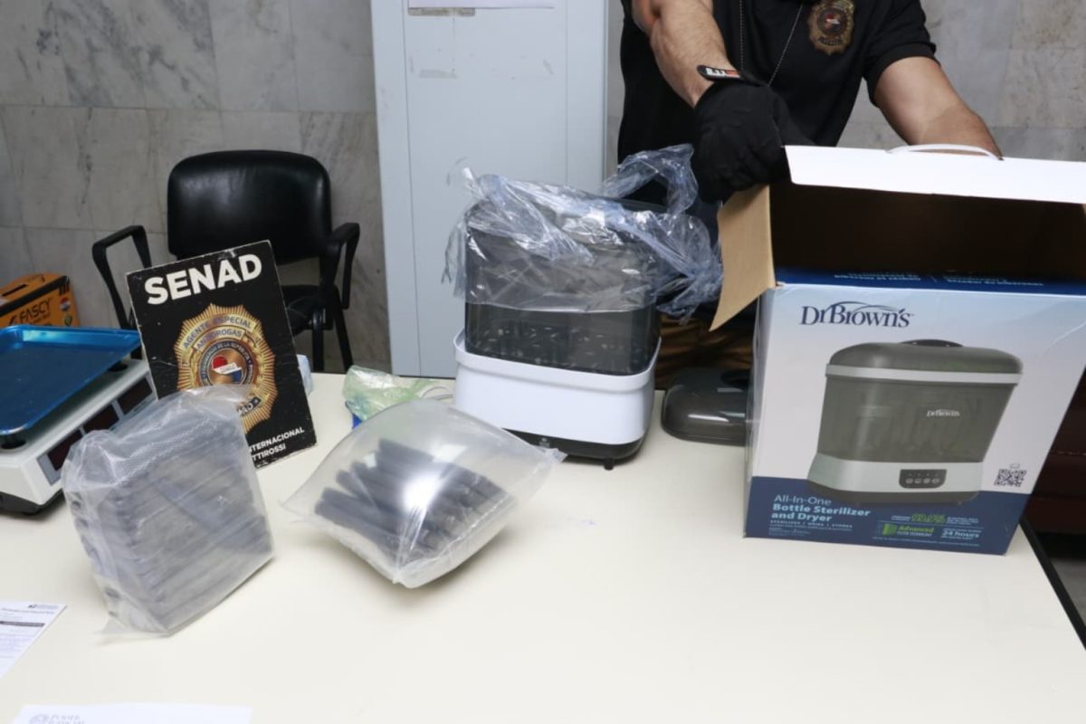 SENAD INCAUTA MARIHUANA VALORADA EN MÁS DE USD 56.000 OCULTA EN ESTERILIZADOR DE BIBERONES