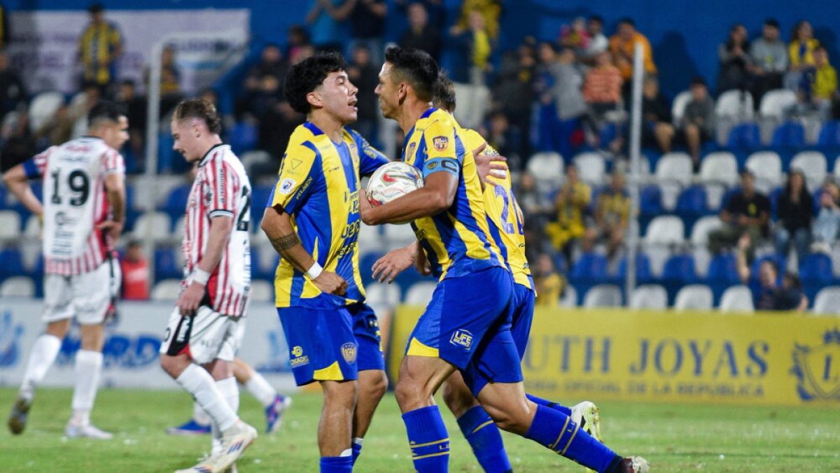 LUQUEÑO REMONTÓ 3-2 A SAN LORENZO Y MANTIENE VIVA SU ILUSIÓN DE SEGUIR EN PRIMERA