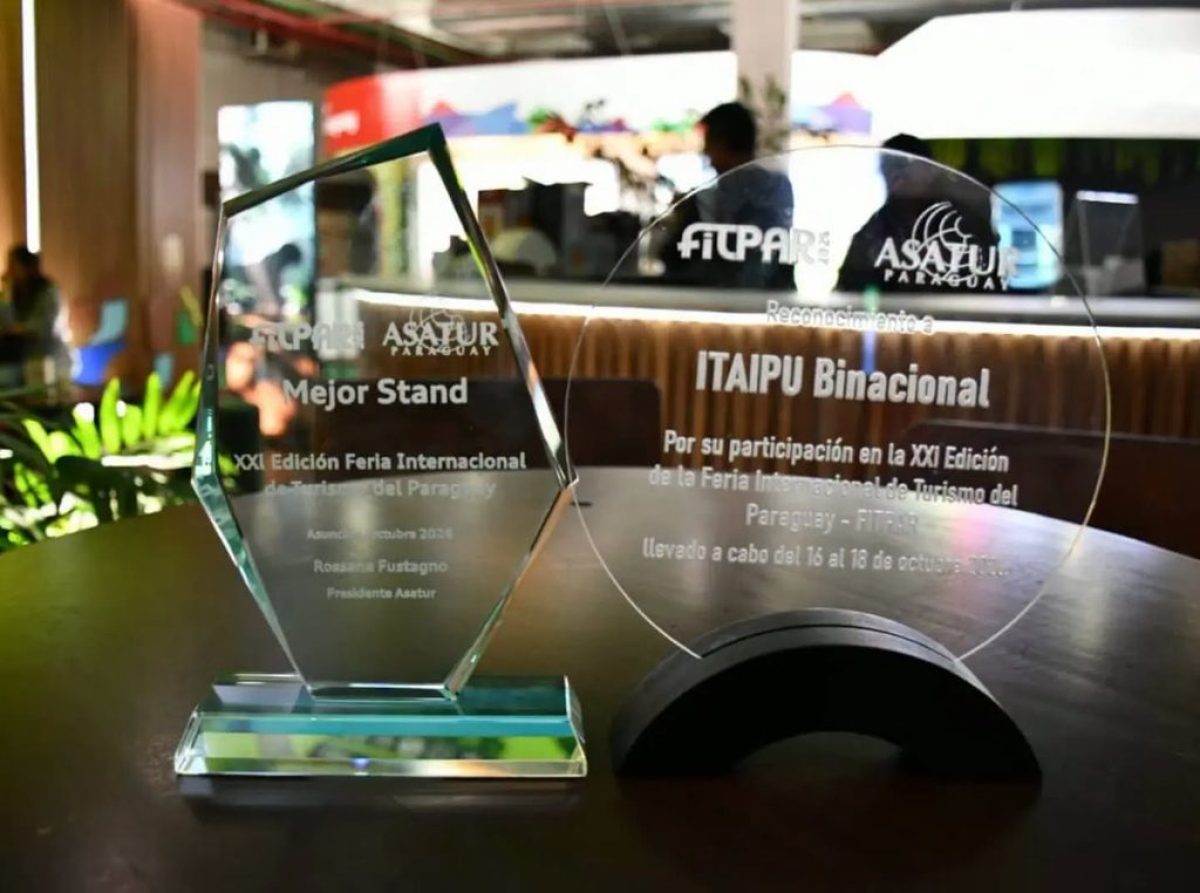 ITAIPU GANÓ EL PREMIO AL MEJOR STAND DE LA FITPAR 2026 CON UNA PROPUESTA QUE PROMOVIÓ EL TURISMO DE ALTO PARANÁ · Foto 2