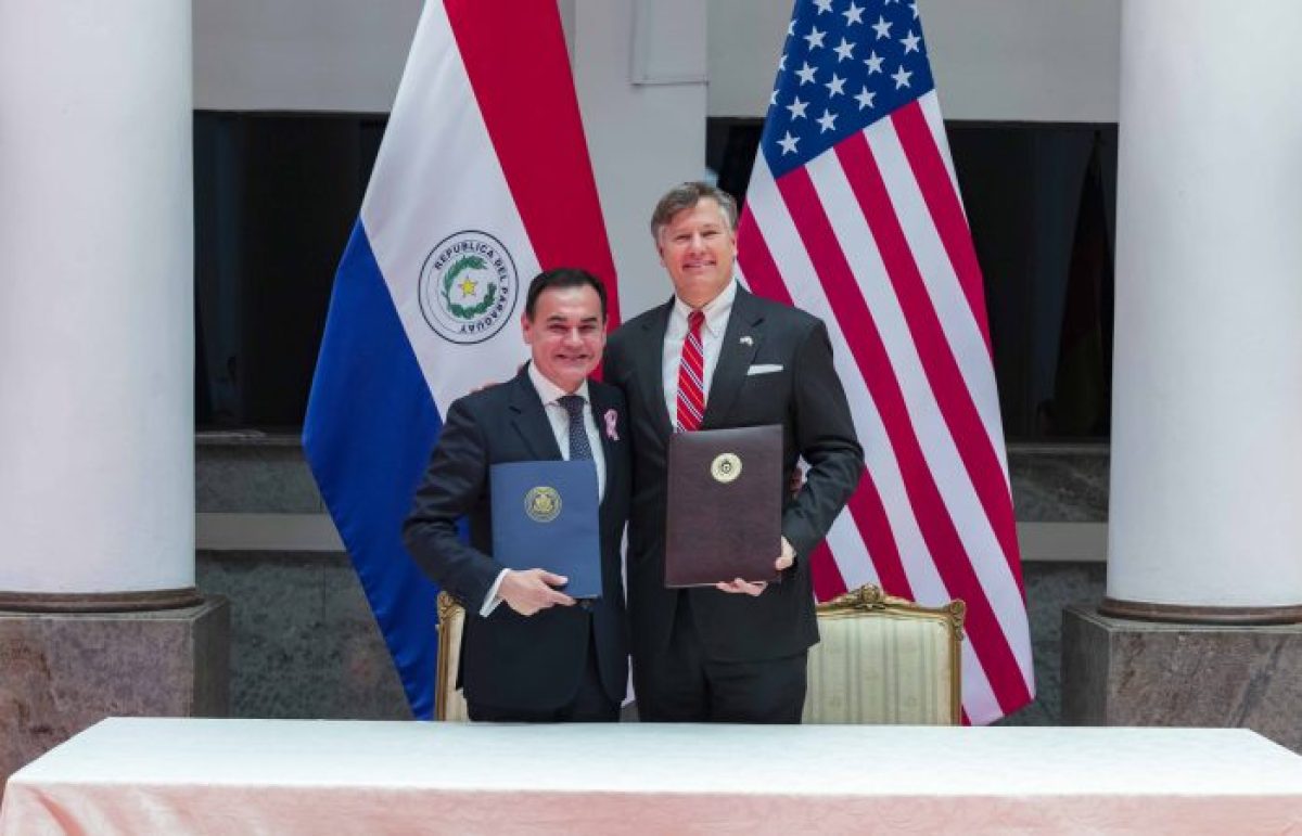 PARAGUAY Y ESTADOS UNIDOS FIRMAN ACUERDOS PARA FORTALECER LA SEGURIDAD AÉREA Y FRONTERIZA