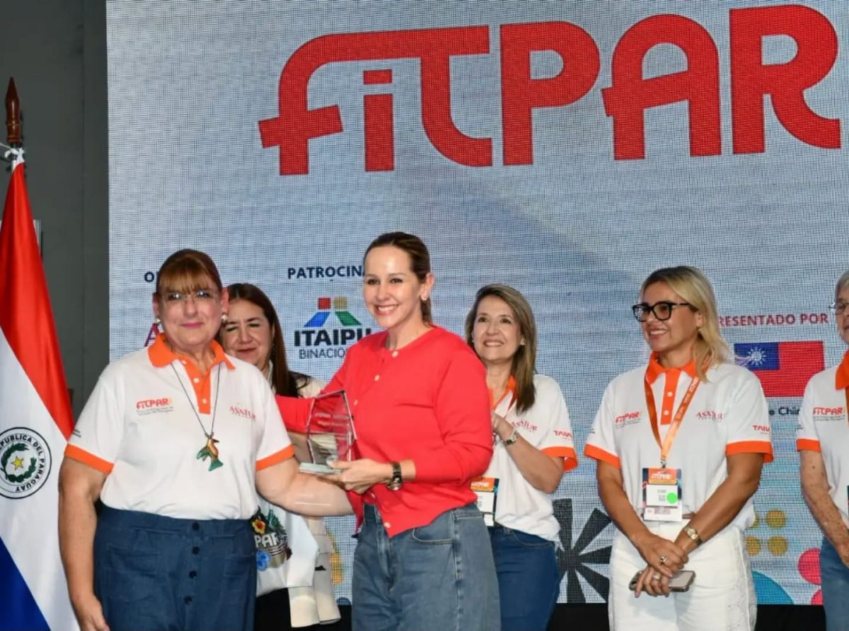 ITAIPU GANÓ EL PREMIO AL MEJOR STAND DE LA FITPAR 2026 CON UNA PROPUESTA QUE PROMOVIÓ EL TURISMO DE ALTO PARANÁ